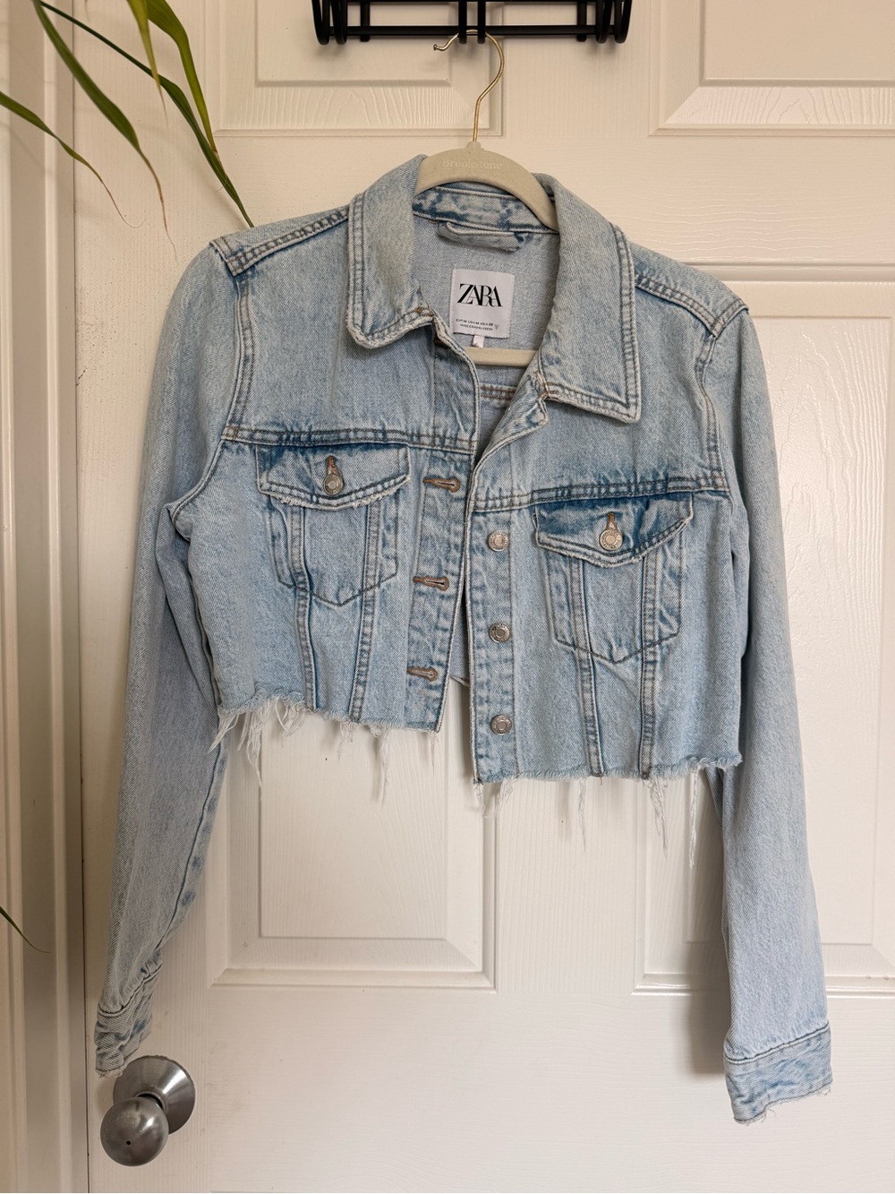 Zara Light Wash Cropped Frayed Denim Jacket
